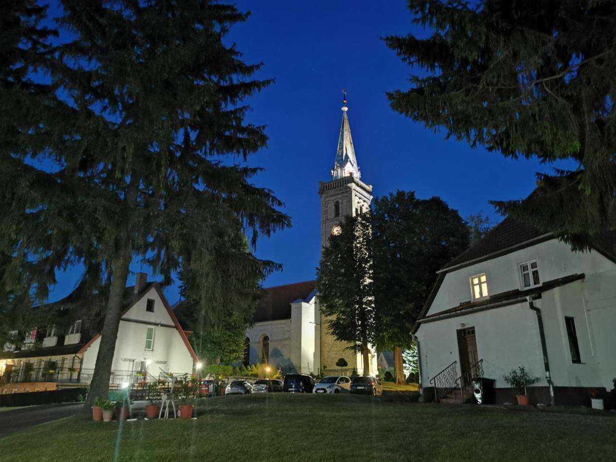 Dom Goscinny Mikołajki Luaran gambar